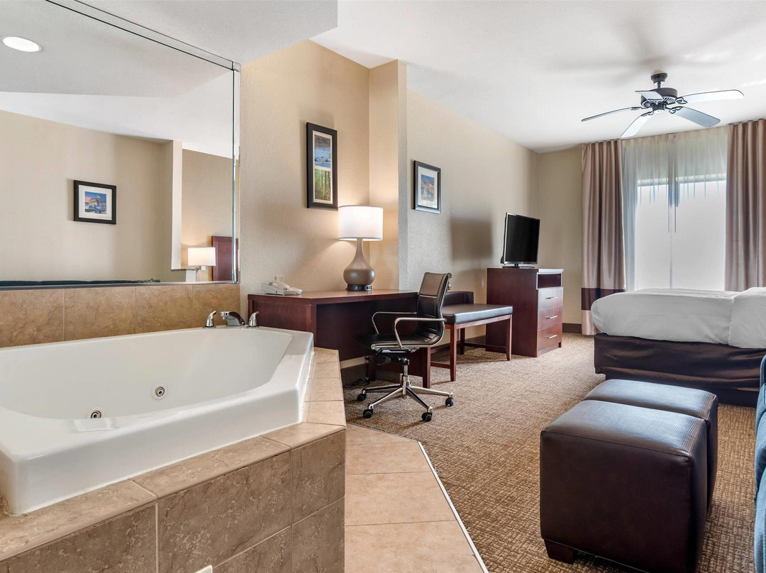 Raymond酒店住宿-Comfort Inn & Suites