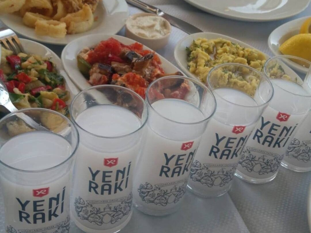 弗卡餐馆和美食-Foça Marina Restaurant