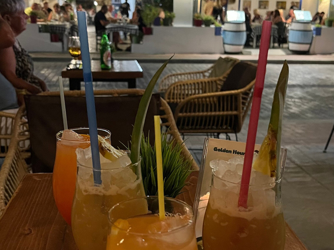 Mascotte Cocktail Bar-Tigaki必去景点