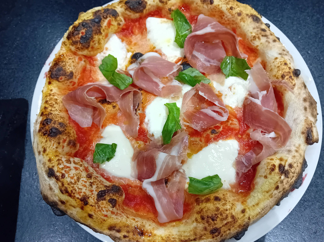 Fresco pizzeria trattoria Maximo