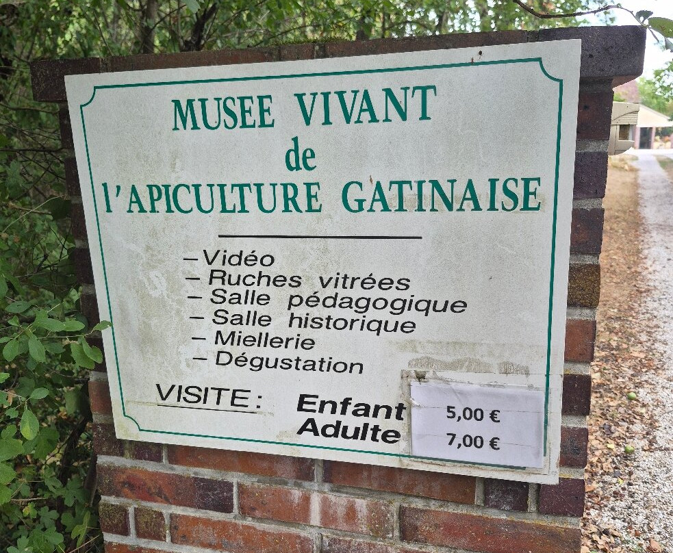 Musée Vivant de l’Apiculture-Chateau-Renard必去景点
