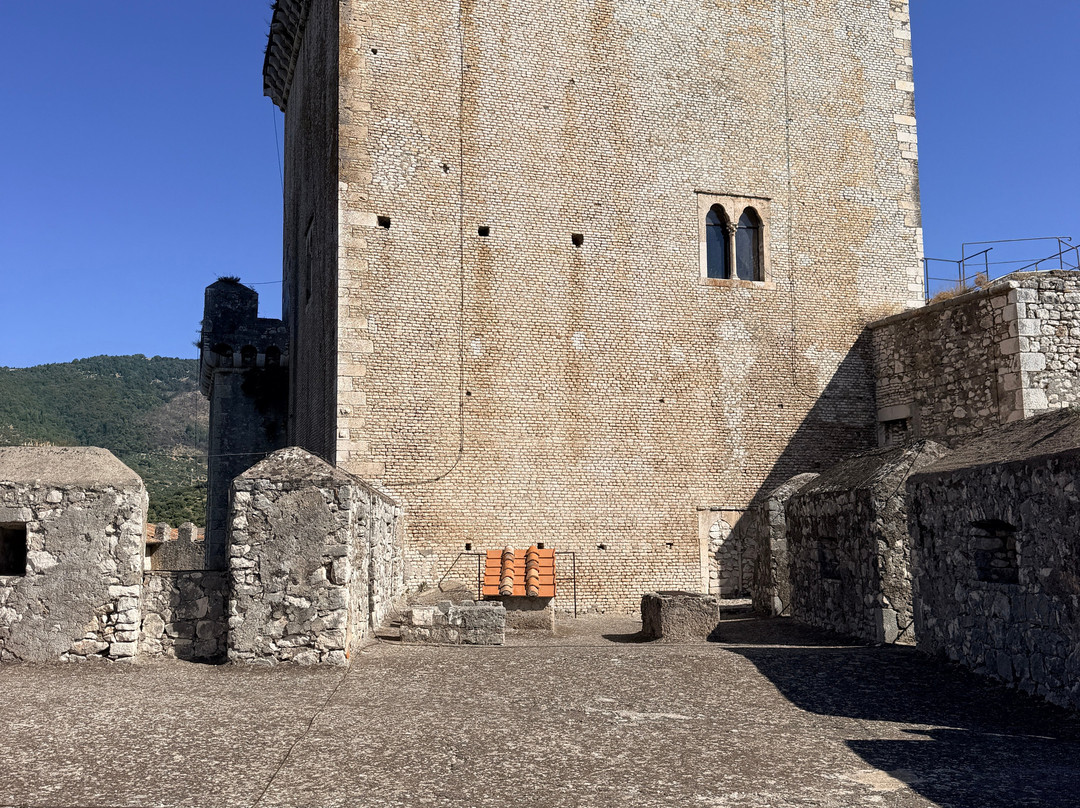 Castello Caetani-Sermoneta必去景点