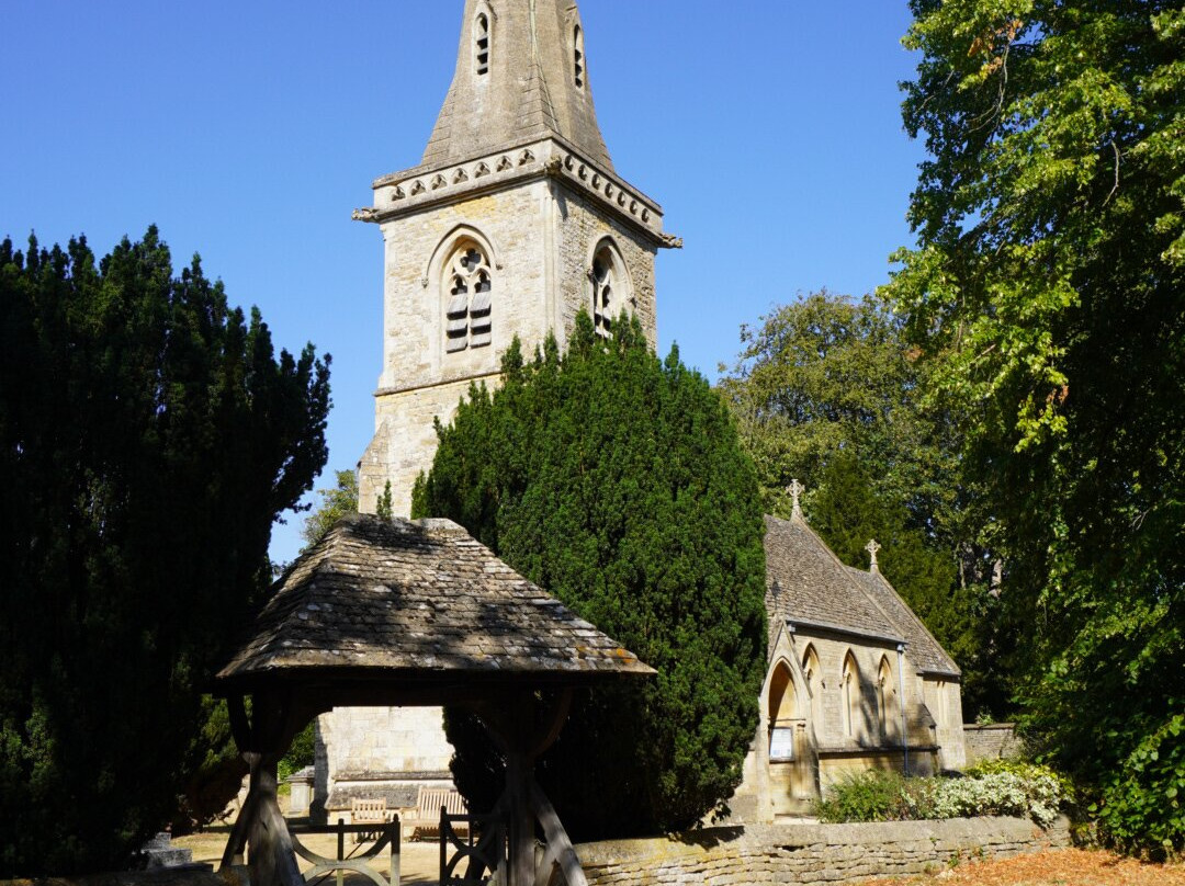 Lower Slaughter to Upper Slaughter walk-下斯劳特村必去景点