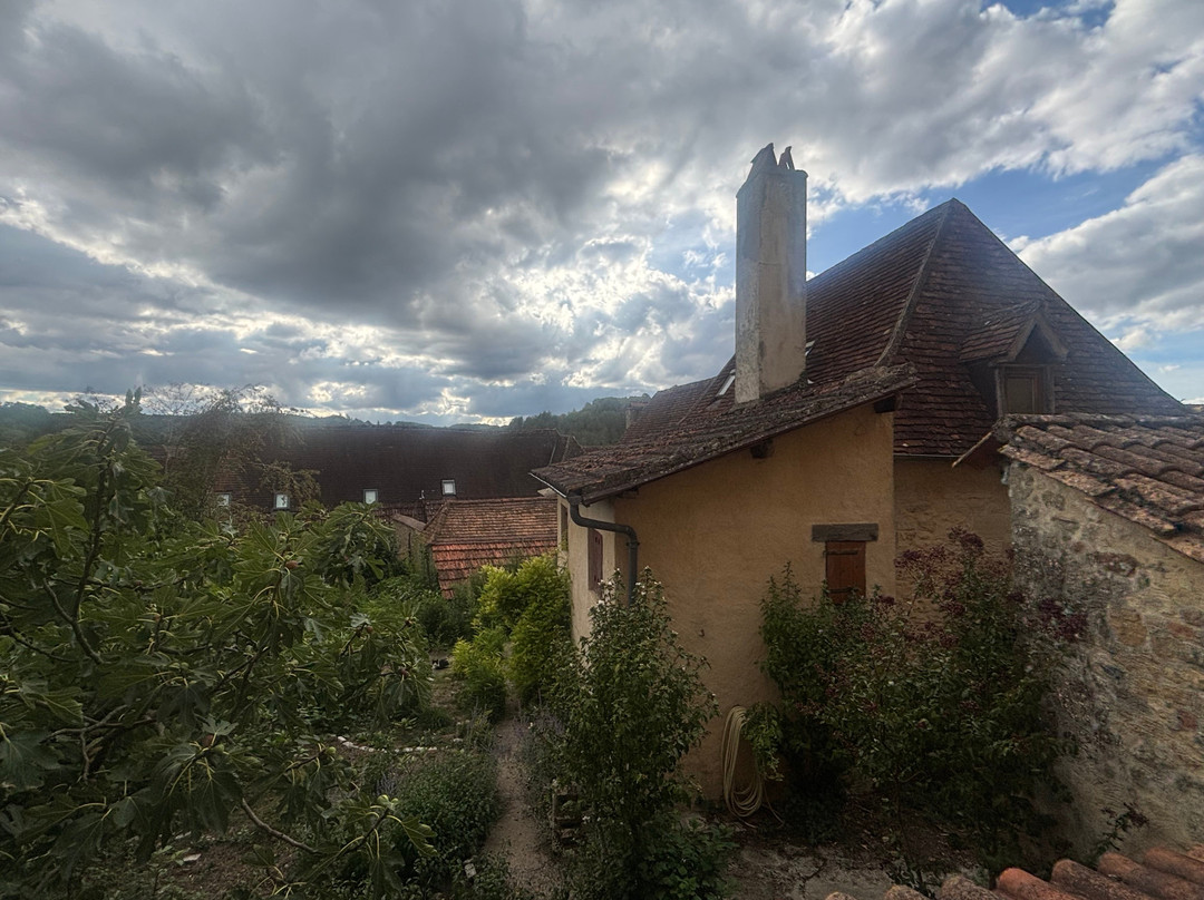 Ensemble Episcopal de Plazac (Église et Château des Évêques)-Plazac必去景点