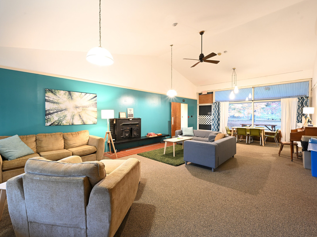 Gilmor Sloane House - Stony Point Center主图