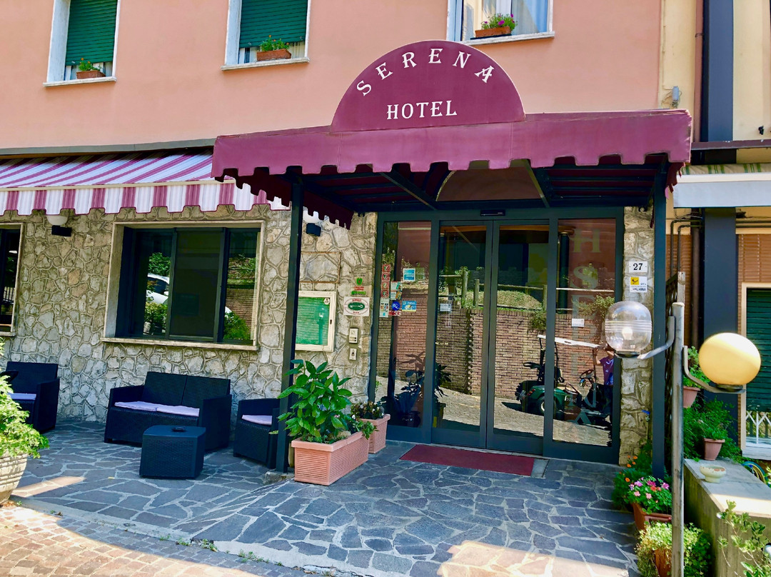 Riolo Terme酒店住宿-Hotel Serena