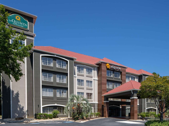 La Quinta Inn & Suites by Wyndham Atlanta Stockbridge主图