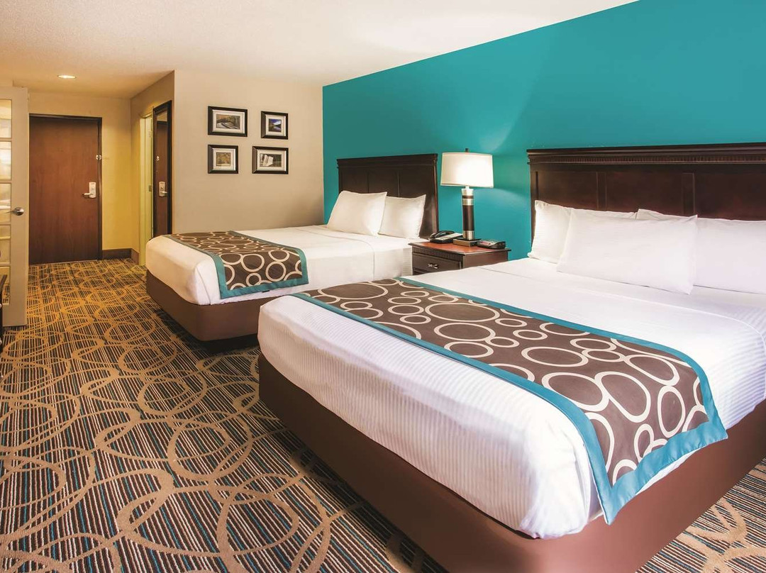 La Quinta Inn & Suites by Wyndham Evansville主图