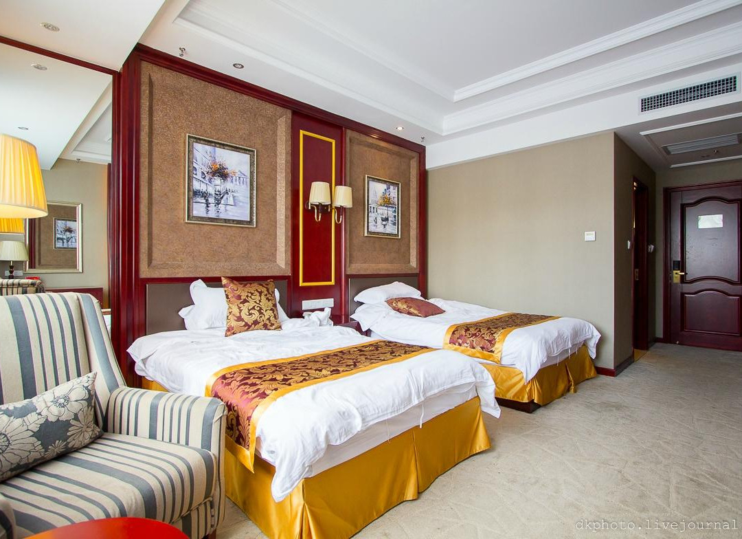 惠隆商务酒店主图