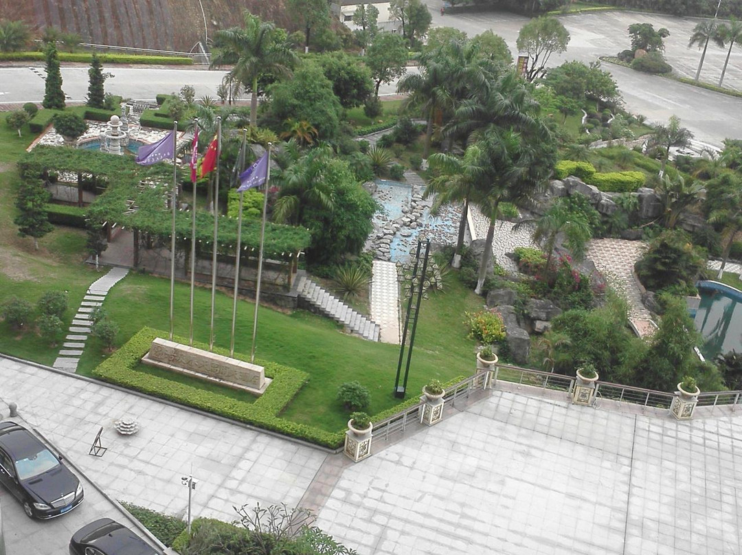 汤泉春天高尔夫酒店