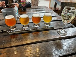 Red Bluff Brewers-莱克斯恩特伦斯必去景点