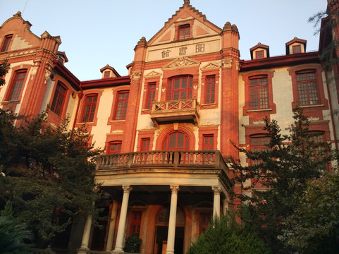 上海交通大学-上海市必去景点