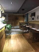 The Walnut Tree Inn主图