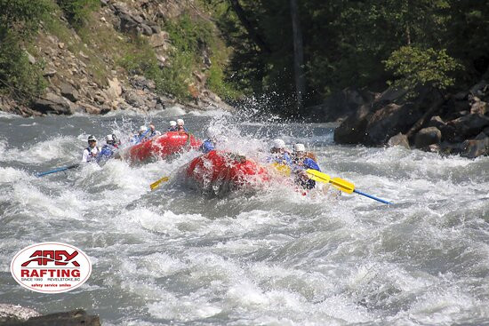 Apex Rafting Company-雷夫尔斯托克必去景点