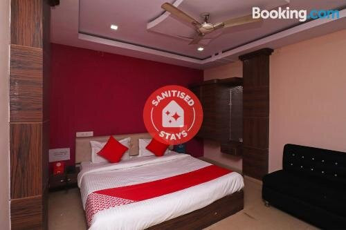 OYO 28769 The Landmark Hotel