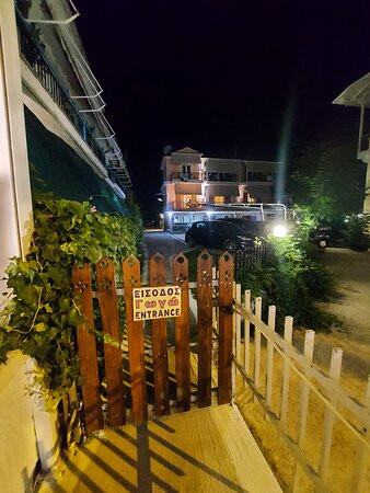 Gogo's Rooms & Studios主图