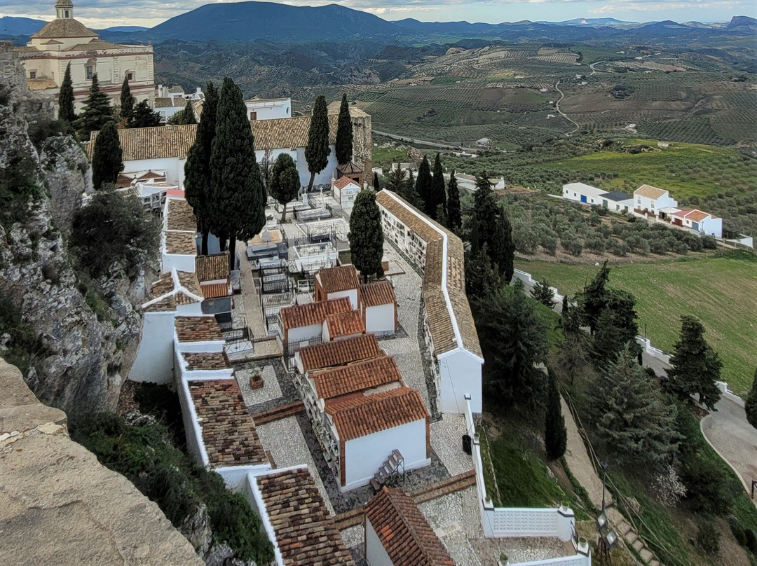 Cementerio Parroquial De Olvera.景点图片