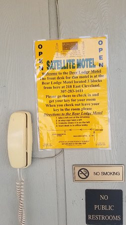 Deer Lodge Motel主图