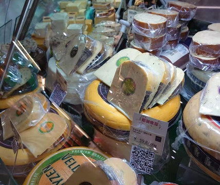 高岛屋百货-上海市必去景点