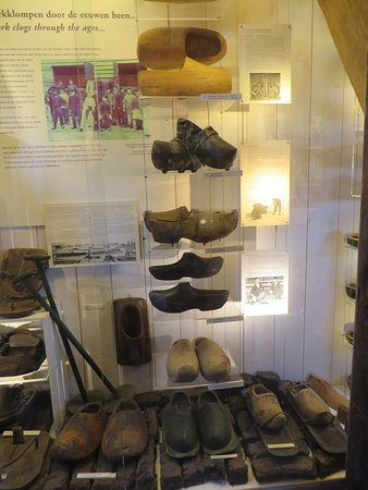 Kooijman Souvenirs & Clogs Wooden Shoe Workshop景点图片