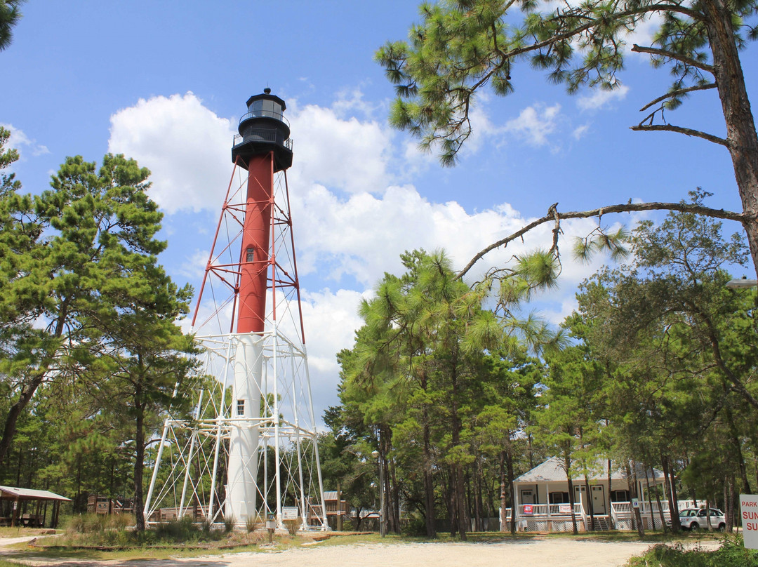 Crooked River Lighthouse景点图片