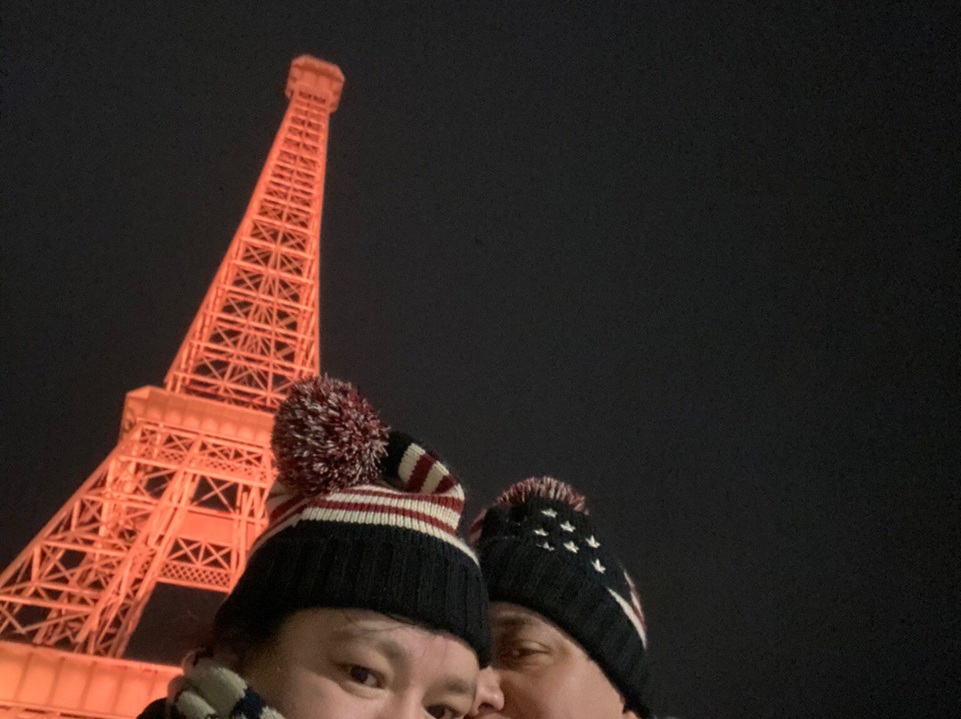 Eiffel Tower Park-Paris必去景点