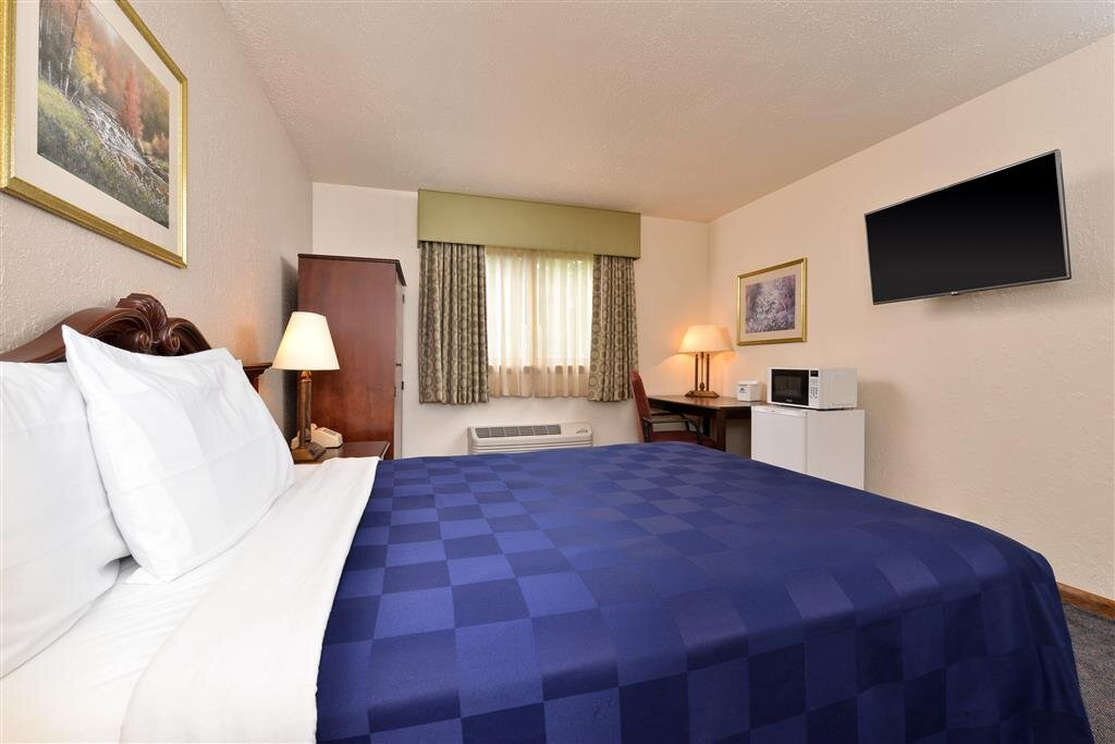 Americas Best Value Inn Marquette主图