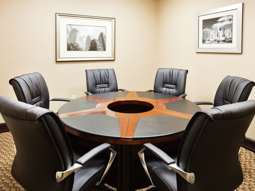 Holiday Inn Express & Suites Charlotte Southeast - Matthews by IHG主图