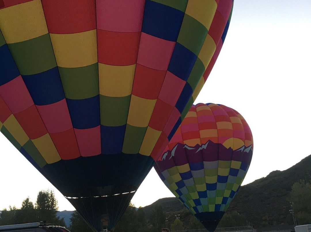 Above It All Balloon Company-斯诺马斯村必去景点