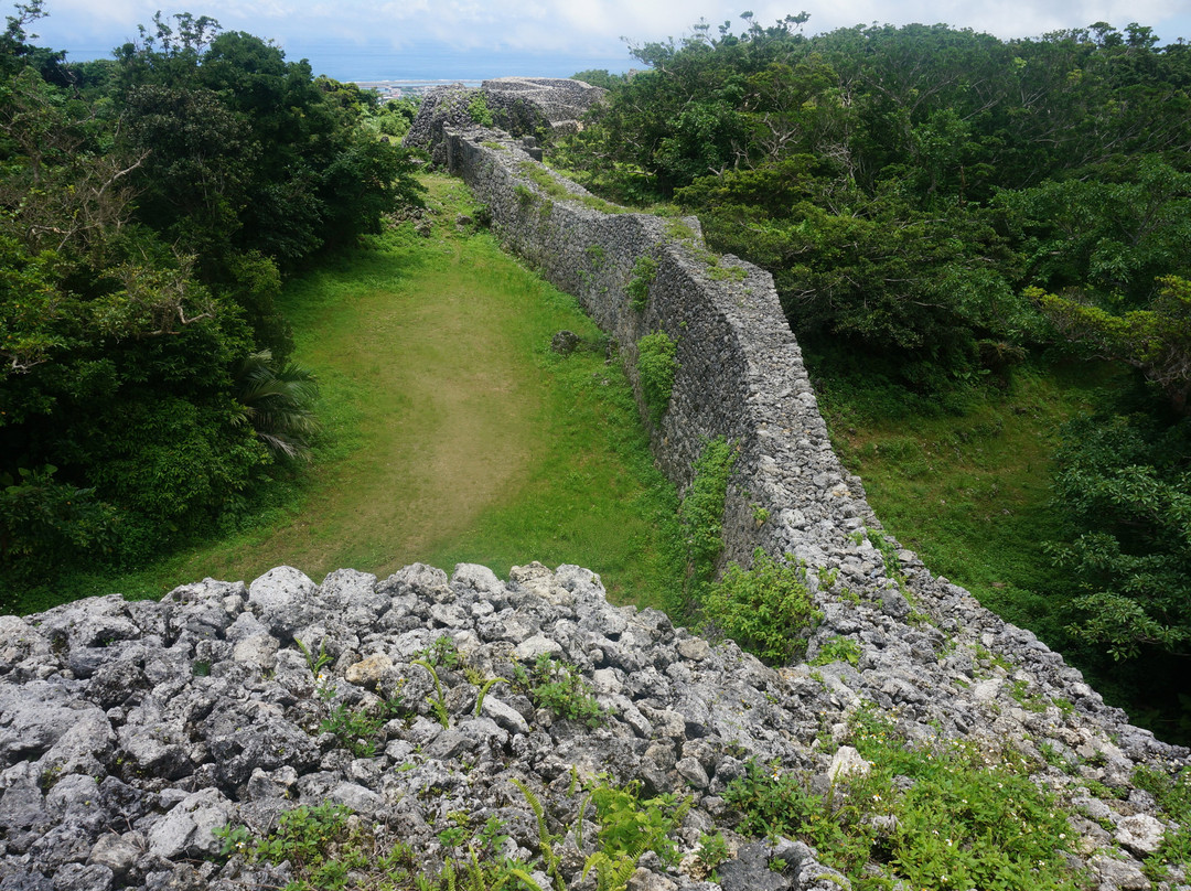 The Itokazu castle ruin景点图片