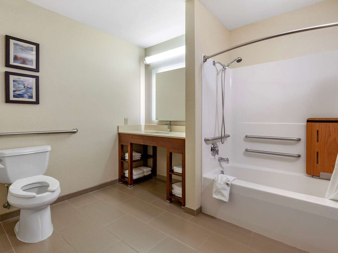 Comfort Suites主图