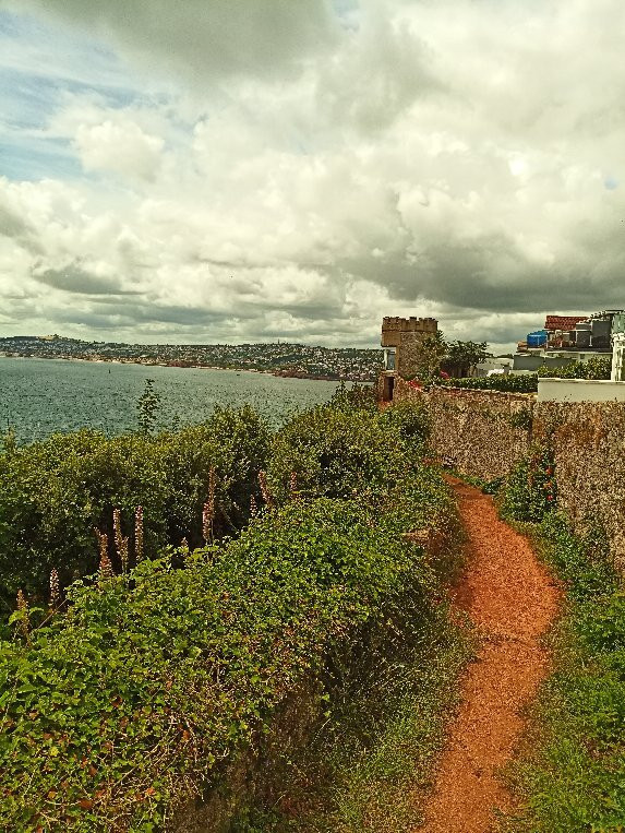 South West Coast Path Walk- Meadfoot & London Bridge-托基必去景点