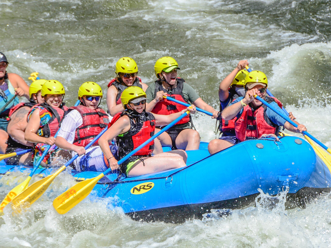 Glenwood Canyon Rafting, Inc.-格伦伍德温泉必去景点