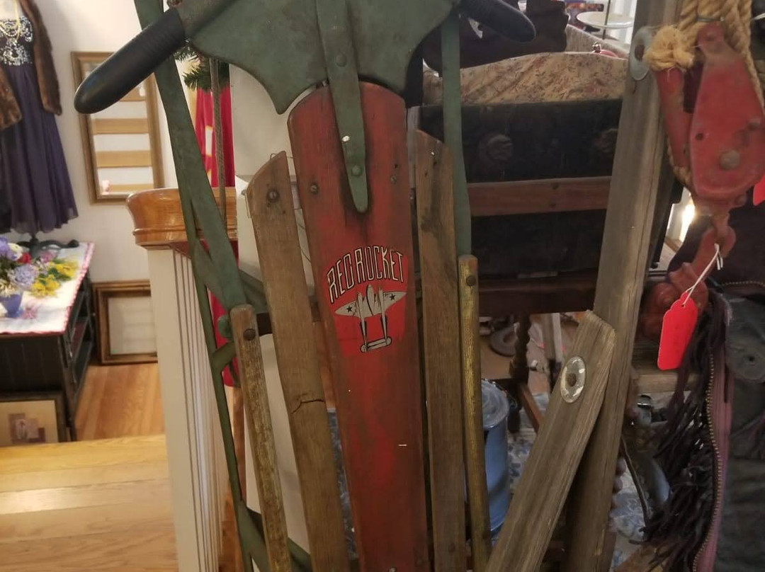 Alice's Vintage Cottage-Wrightwood必去景点