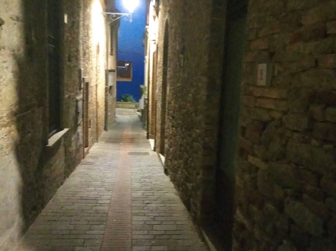 Borgo di Silvi Alta-Silvi Marina必去景点