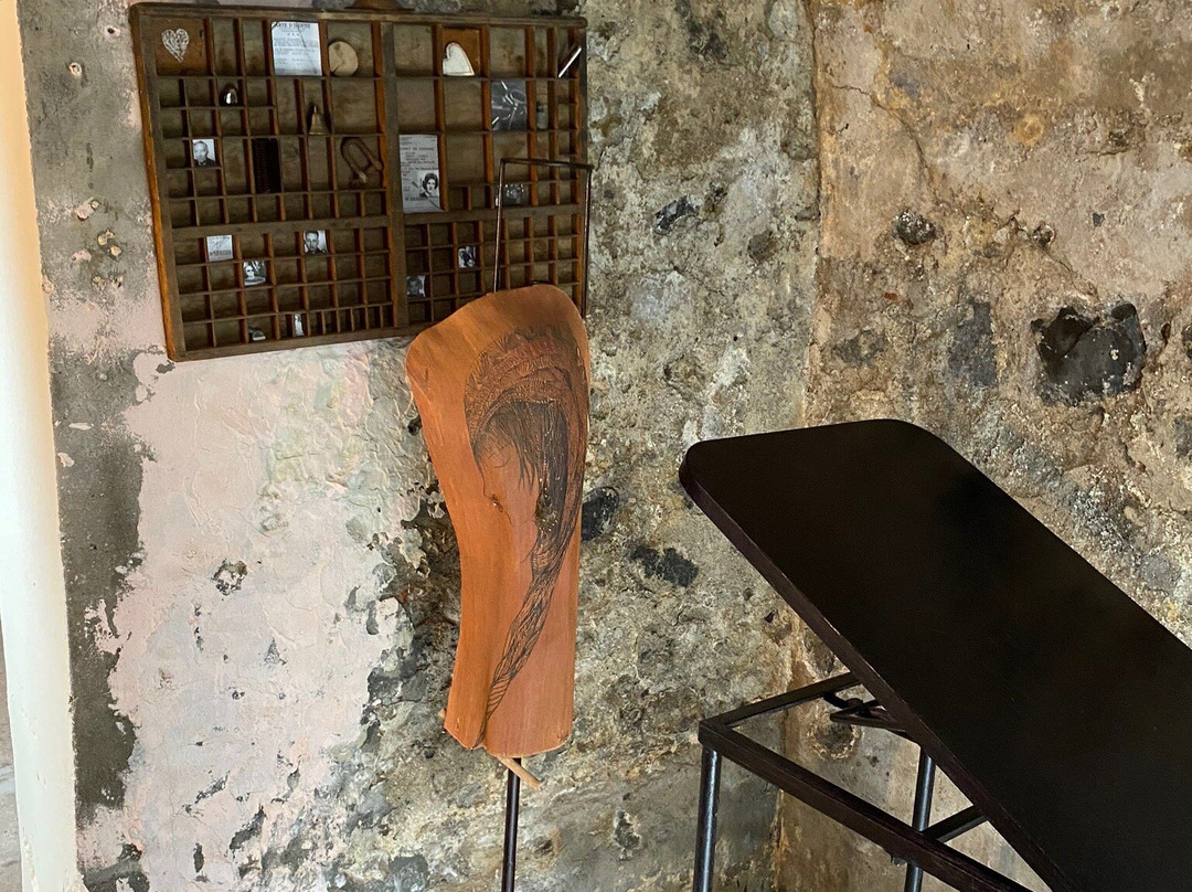 Creole Arts Cafe-Arrondissement of Saint-Pierre必去景点