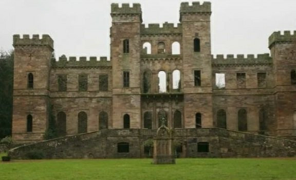 Loudon Castle景点图片