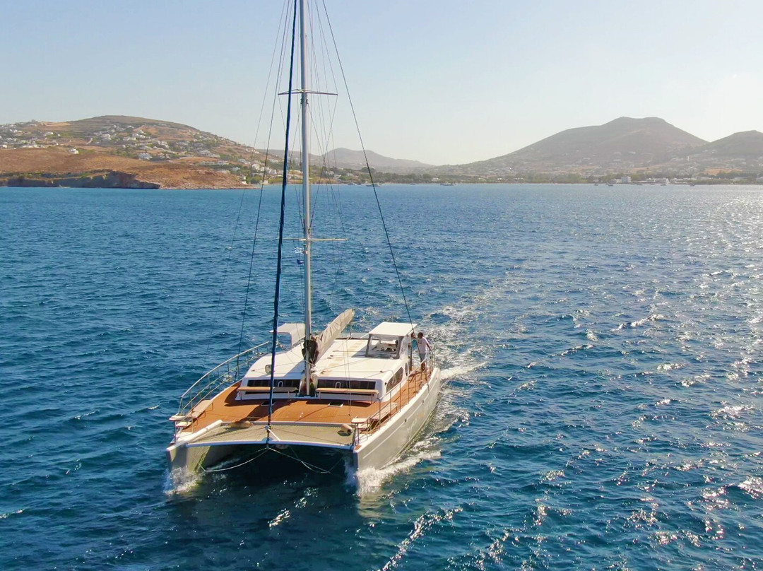 Regaki Boat Trips-帕罗奇亚必去景点