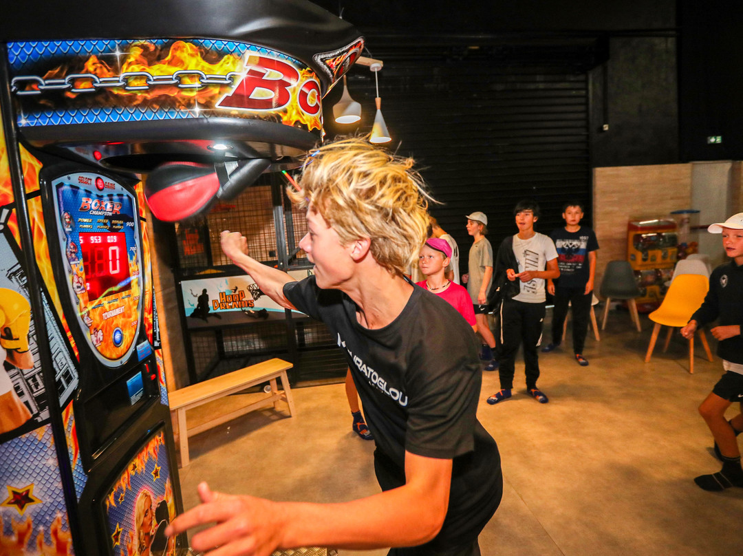 Trampoline Park You Jump Avignon Le Pontet景点图片