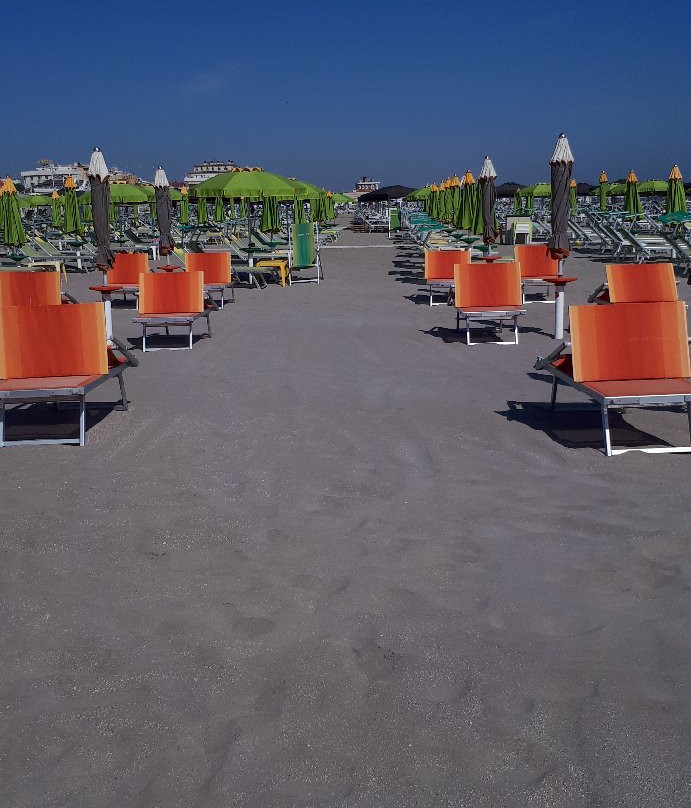 Bagni Sabbia D'oro N. 24 Giorgio