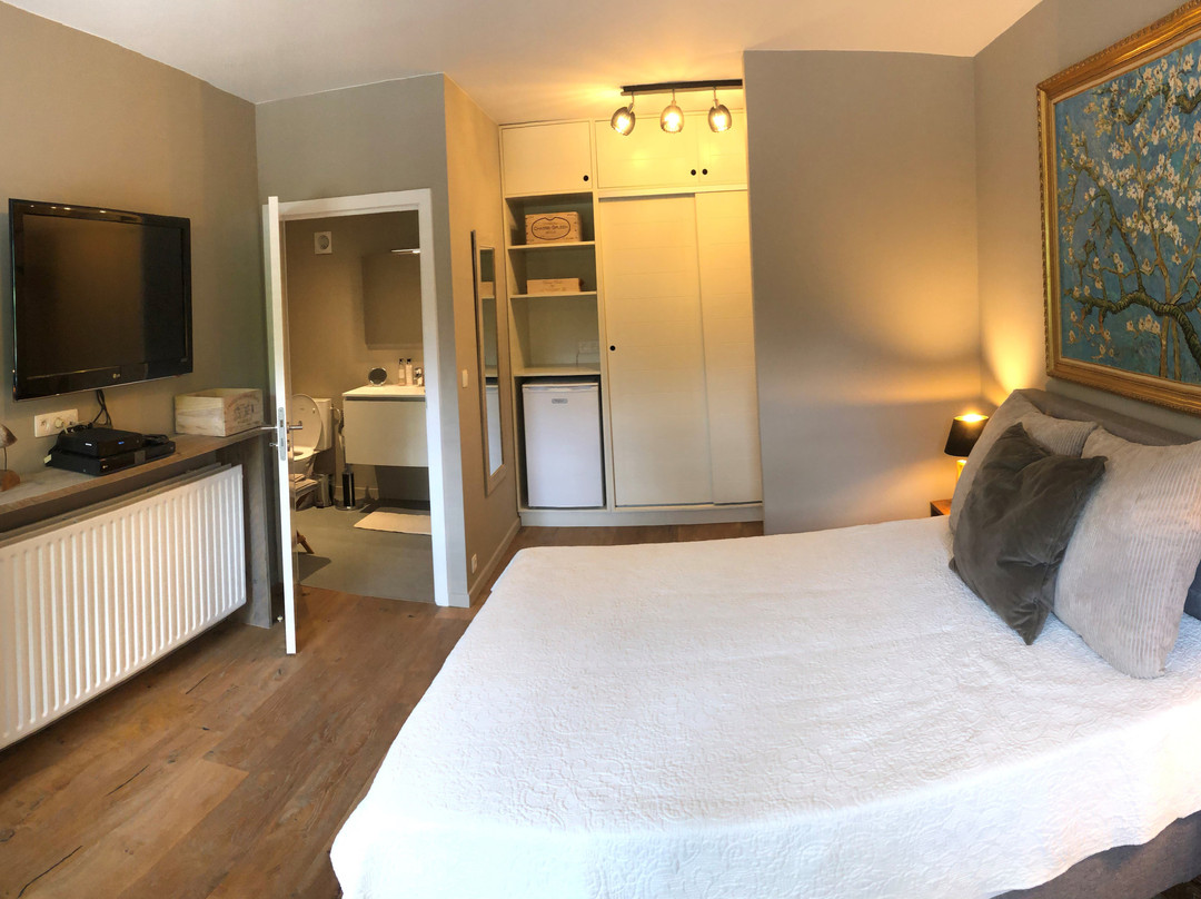 Villa Sparadis主图