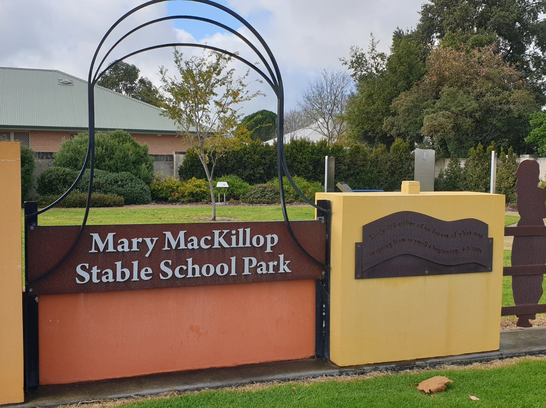 The Mary MacKillop Stable School Park景点图片