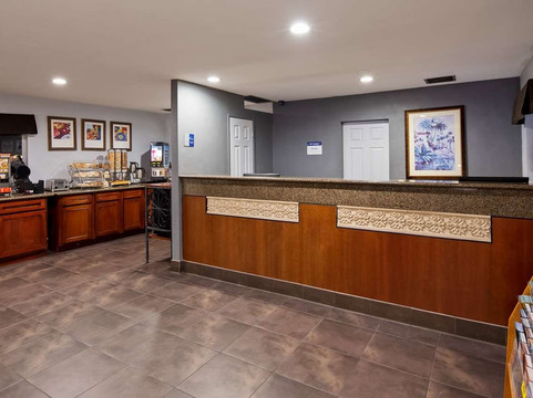 布莱斯贝斯特韦斯特SureStay酒店主图