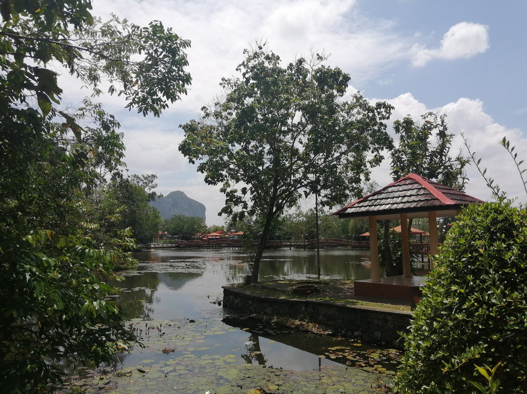 Tasik Melati Recreational Park (Melati Lake)景点图片