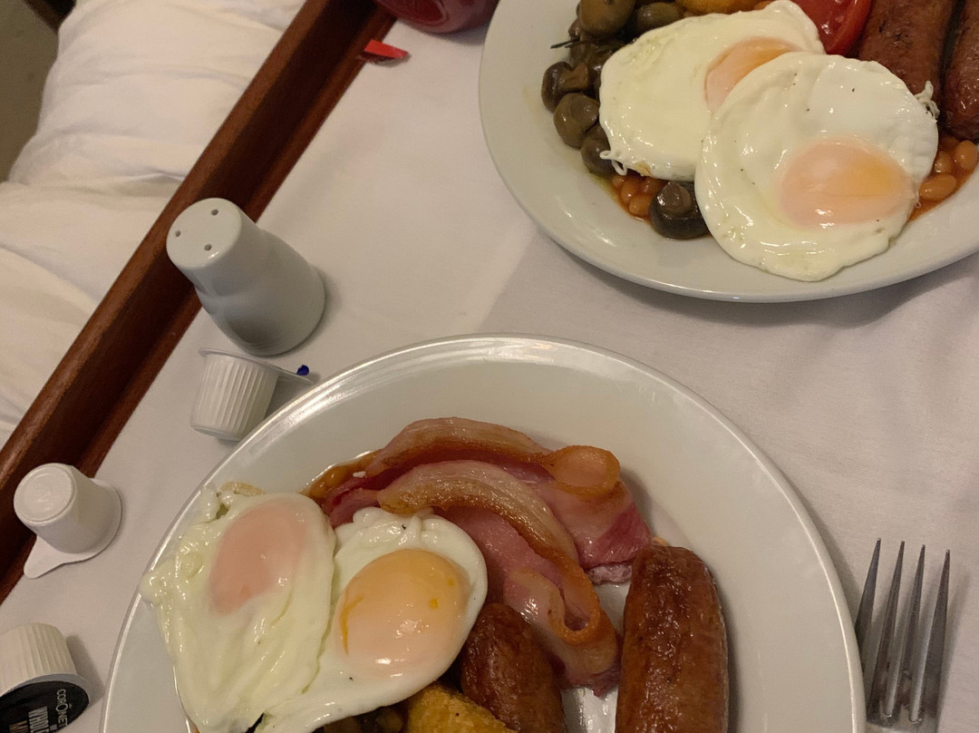 Tracy Park Golf & Country Hotel主图