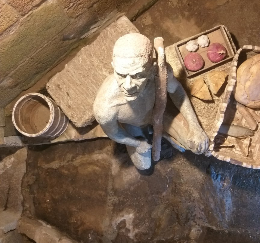 Centro De Interpretación Del Hombre Pez-Lierganes必去景点