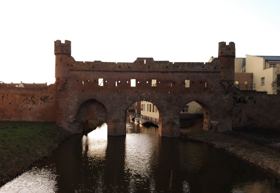 Rijksmonument Berkelpoort-ruine uit 1424景点图片