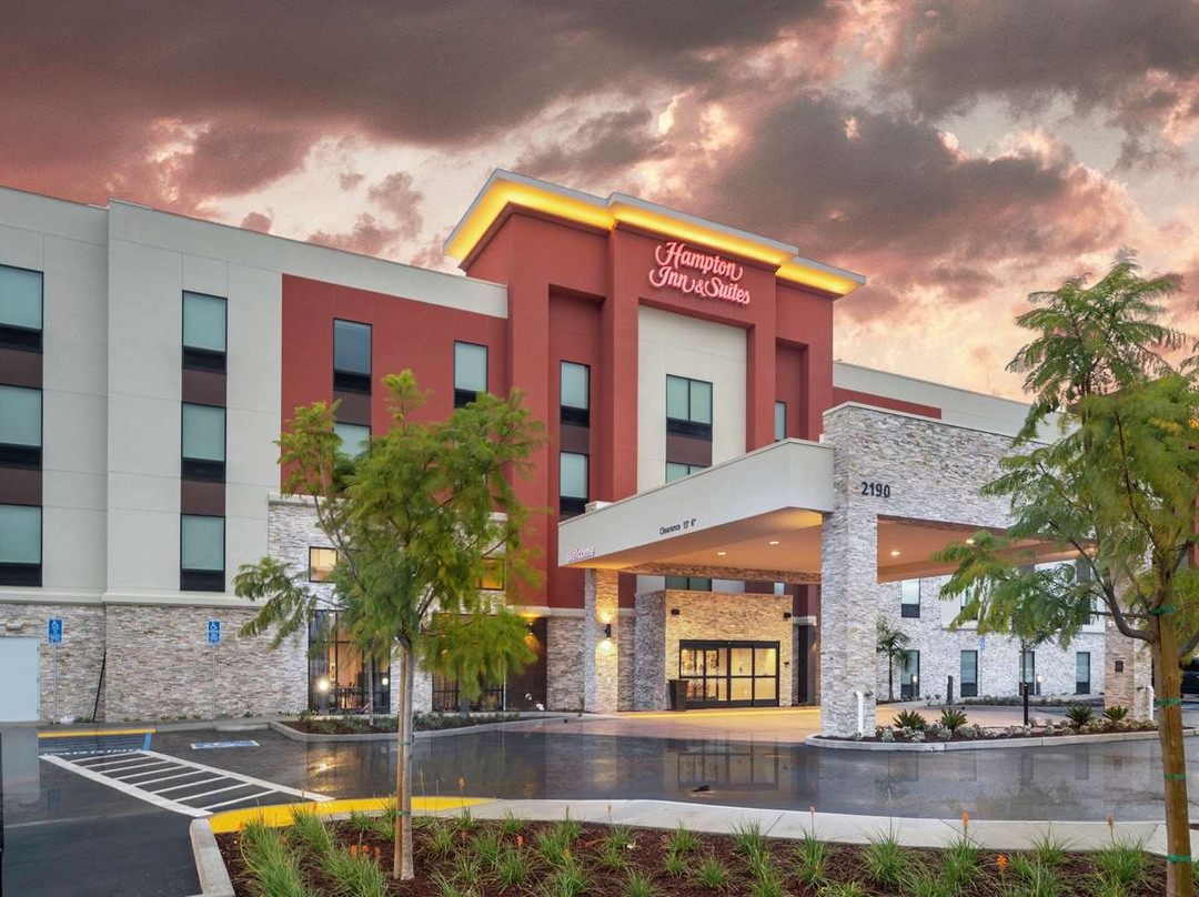 Hampton Inn & Suites Santa Maria主图