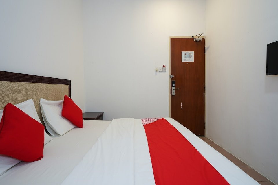 N9 Business Hotel主图