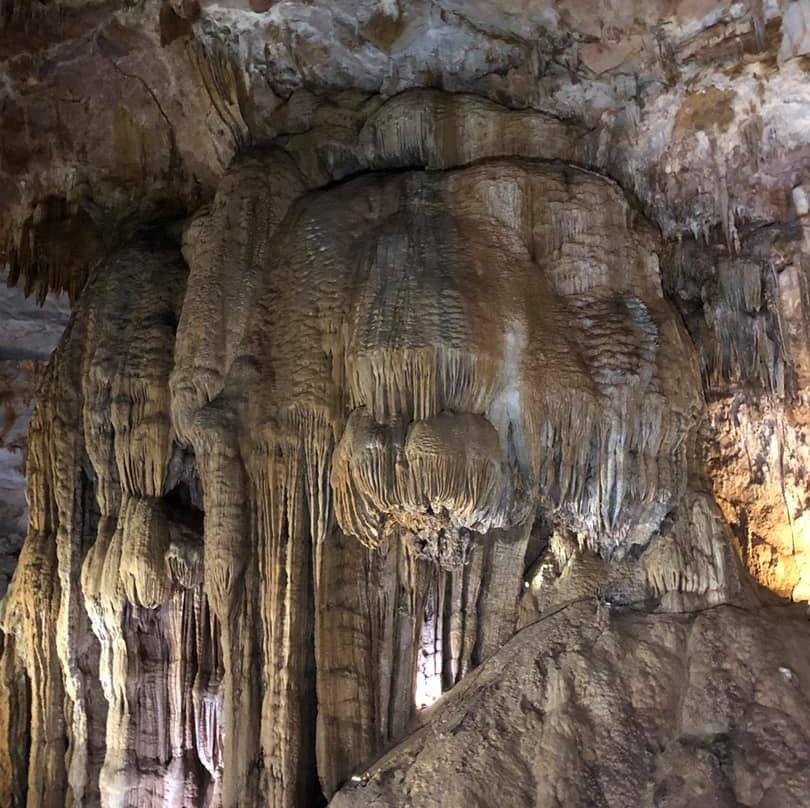 Paradise Cave景点图片